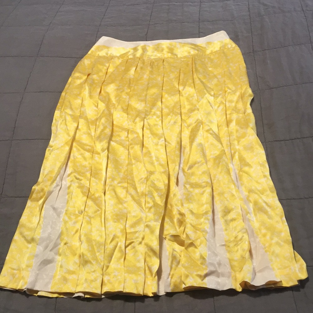 Italy Anna di Rossi silk yellow pleated skirt 42